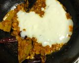 A picture of step 5 of Doi Potol (Parwal in Yoghurt Gravy).