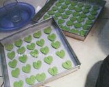 Foto langkah ke 3 dari resep Putri Salju Keju Pandan.