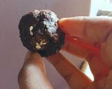 A picture of step 9 of No Bake- Chocolaty Date Bites.