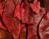 Foto del paso 3 de la receta: Bifecitos a la manera de escalopines con papas al horno