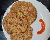 A picture of step 3 of Veggies Ragi uttapam.