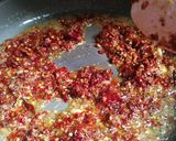 Foto langkah ke 4 dari resep Chilli oil.