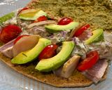 A picture of step 3 of Spicy TunaCado.