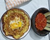 Foto langkah ke 4 dari resep Telur Dadar daging.