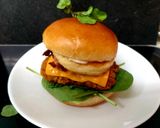 A picture of step 8 of My Big Chicken, Halloumi,Bacon,Red Cheese Slice on Brioche Bun🤩.
