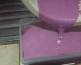 Foto langkah ke 7 dari resep Bolu Lapis Taro Kukus.