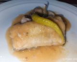 Foto del paso 7 de la receta: Suprema de merluza con salsa y calamares 😉😉