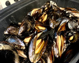 Foto del paso 4 de la receta: Mejillones al vapor (MCC)