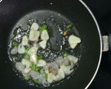 Foto langkah ke 1 dari resep Saus Tiram Enoki Telur.