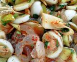 Hình bước làm 1 của món Sứa ngâm mắm nhĩ