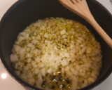 Foto del paso 2 de la receta: Pavo en salsa de berenjena y tomate