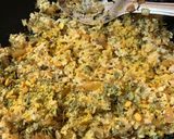 A picture of step 2 of Oats poha.