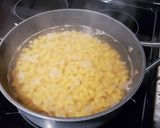 A picture of step 1 of Creamy Sausage Alfredo.