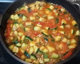 Foto del paso 2 de la receta Calabacín al curry con torreznos