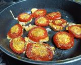 Foto del paso 3 de la receta: Tortitas de tomate y champiñón