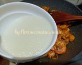 Gambar langkah 11 resipi Spaghetti Goreng Pedas.