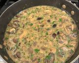 A picture of step 3 of Chicken Marsala.