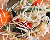 Hình bước làm 4 của món Gỏi Đu Đủ Xanh Ba Khía Thái Lan (Somtam)