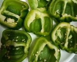A picture of step 1 of Stuff Capsicum with Potatoes.