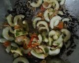 Foto langkah ke 3 dari resep Tumis Mentimun.