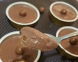صورة لخطوة 2 من وصفة كاسترد الشكلاطة اللذيذ و السريع😋🍫