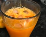 A picture of step 5 of Orange & Carrot Juice.