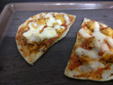 Pita pizza