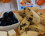 Foto del passaggio 2 della ricetta Cantucci salati con olive - Senza Glutine