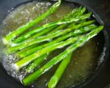 Foto del paso 1 de la receta: Espárragos a la Italiana