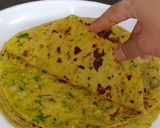 A picture of step 3 of Aloo paratha recipe.