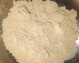 A picture of step 1 of Maharashtrian Besan pitla.