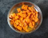 A picture of step 1 of Mango Lassi.