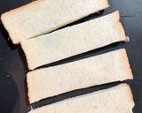 Foto langkah ke 4 dari resep Garlic Bread Sat Set Modal Roti Tawar.