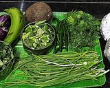A picture of step 1 of Undhiyu.