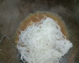 Foto langkah ke 3 dari resep Bihun Goreng.