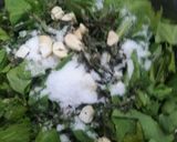 A picture of step 4 of Palak bread vada.