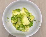 Foto langkah ke 2 dari resep Es Alpukat Kelapa Durian.