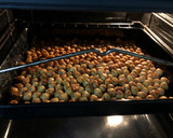Foto del paso 2 de la receta: Garbanzos especiados tostados al horno (snack saludable)