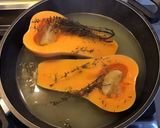 Une image de l'étape 2 de Courge butternut « scream » Halloween farci champignons pesto mozzarella et tomate.