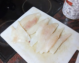 Foto del paso 1 de la receta: Gallo al aroma de Cookpad con ensalada