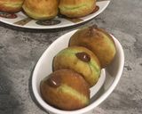 Foto langkah ke 7 dari resep Bomboloni Pandan.
