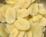 Foto del paso 1 de la receta: Abadejo con papas y cebollas al horno