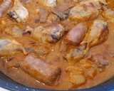 Foto del paso 10 de la receta: Pollo, butifarra y níscalos salsa de almendras y limón encurtido