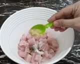 A picture of step 1 of Chicken Manchurain.