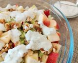 Foto del paso 6 de la receta: Ensalada Waldorf con salsa de yogur y frutos secos