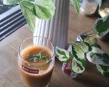 A picture of step 3 of Lemon carrot drink.