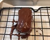 Foto del paso 7 de la receta Bombones de mazapán, rellenos de fruta escarchada