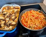 Padlizsános csirke paradicsomos tésztával recept fázis 7 fotója