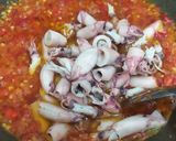 Foto langkah ke 2 dari resep Baby Cumi Sambal Bawang.