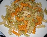 Foto del paso 1 de la receta: Kanikama en ensalada de fideos multicolores
